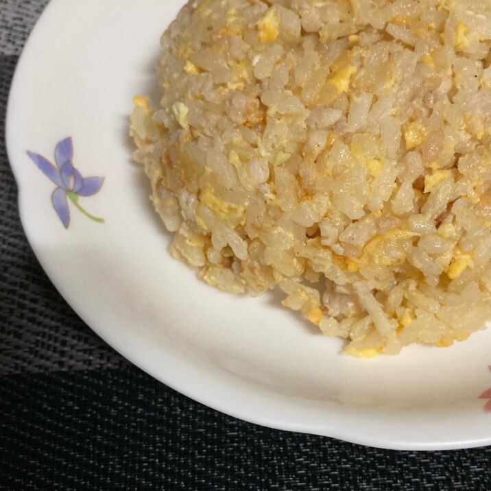 作り過ぎた鶏つみれをリメイク 簡単チャーハン
